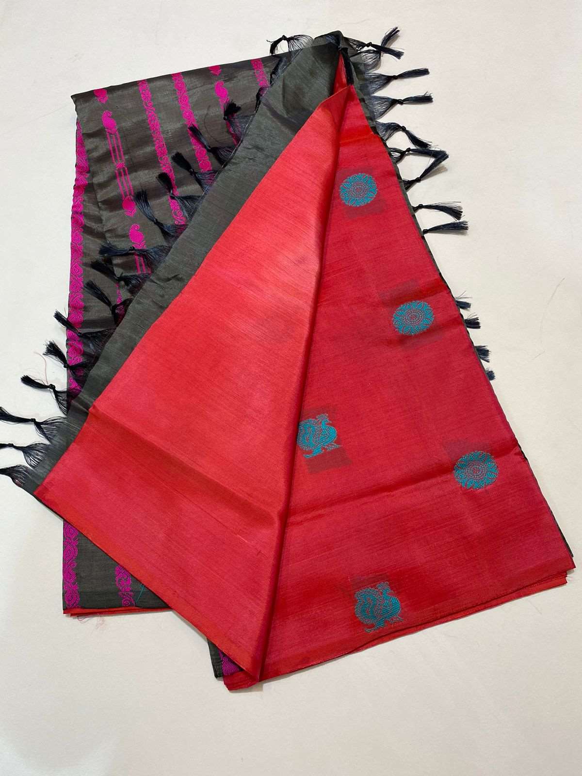10 yards vaalai pattu saree