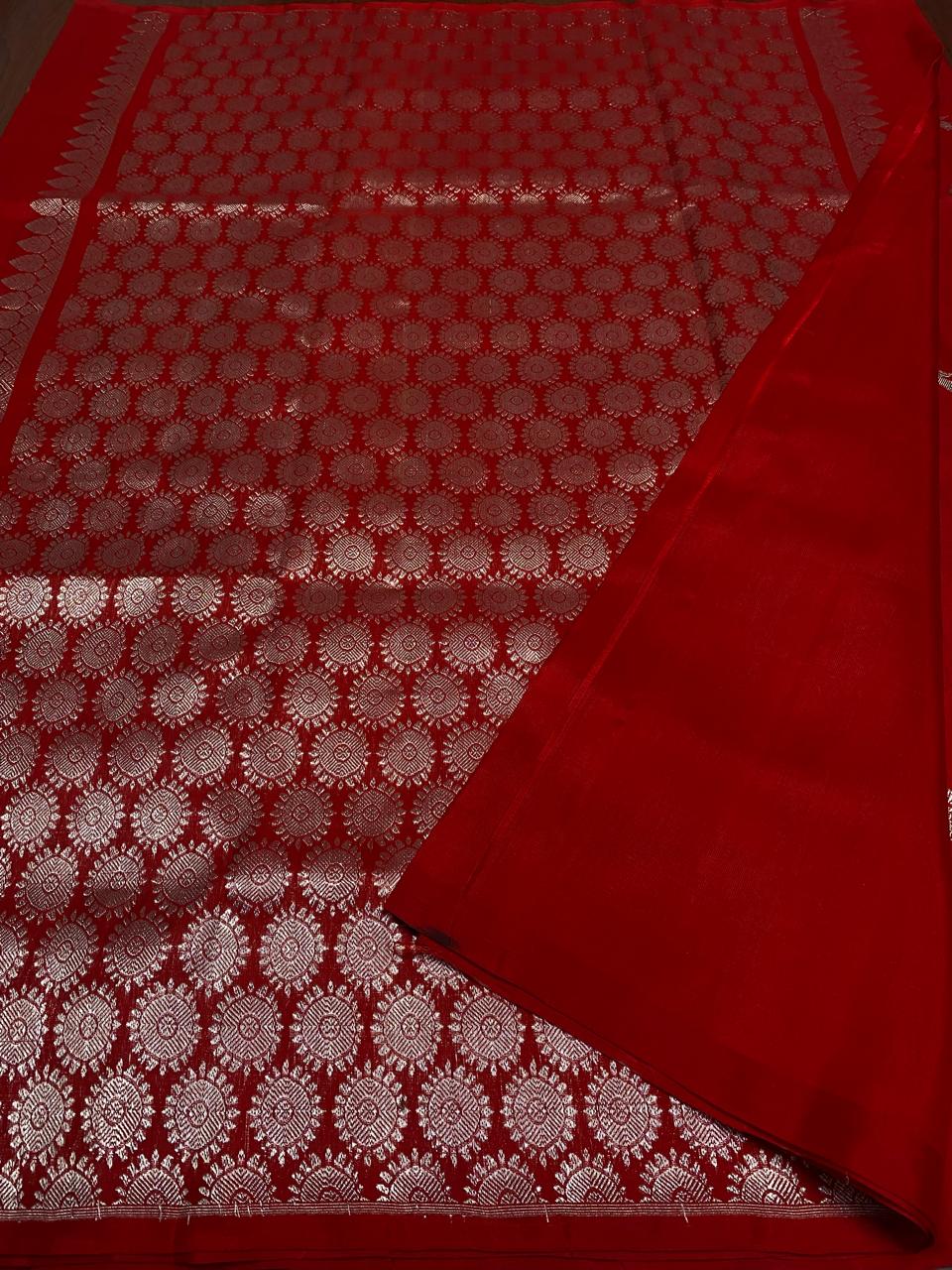 Exquisite Traditional Venkatagiri Silk Saree
