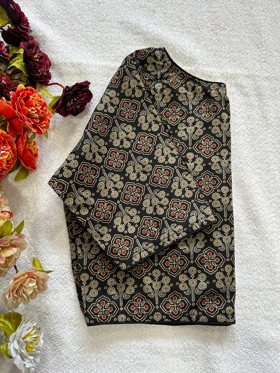 Cotton natural dye handblock print boat neck neck blouse