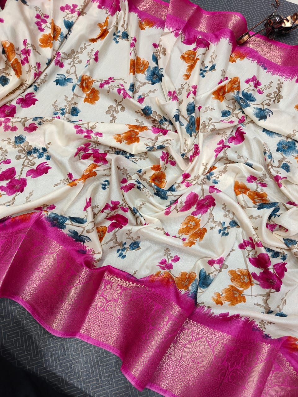 Dola Soft Silk Saree