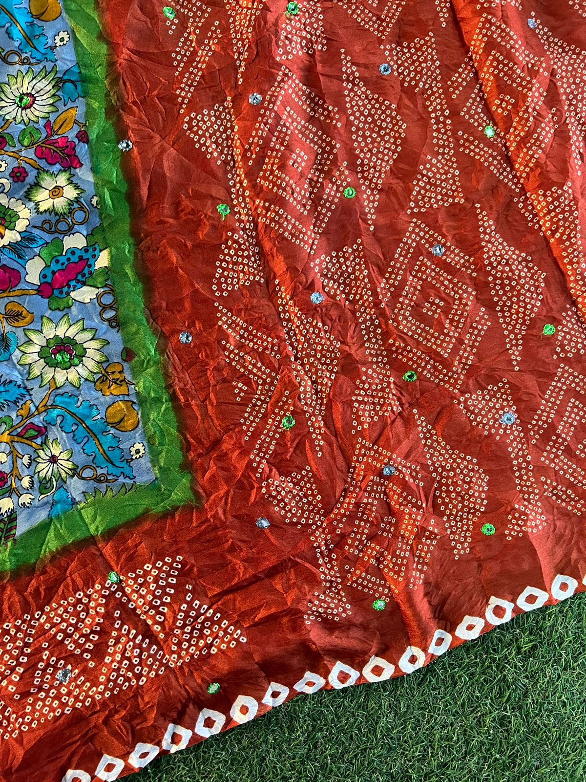 Fusion of kalamkari and bandhani printed crush silk saree