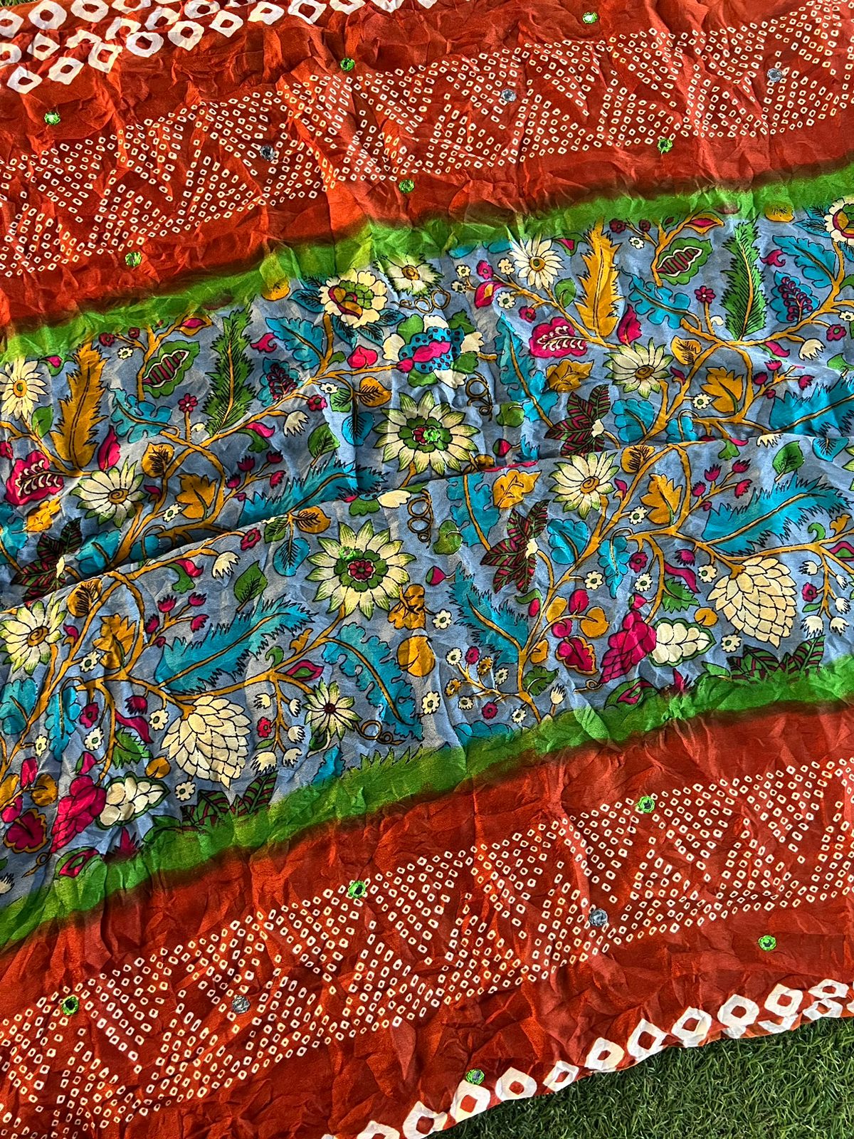 Fusion of kalamkari and bandhani printed crush silk saree