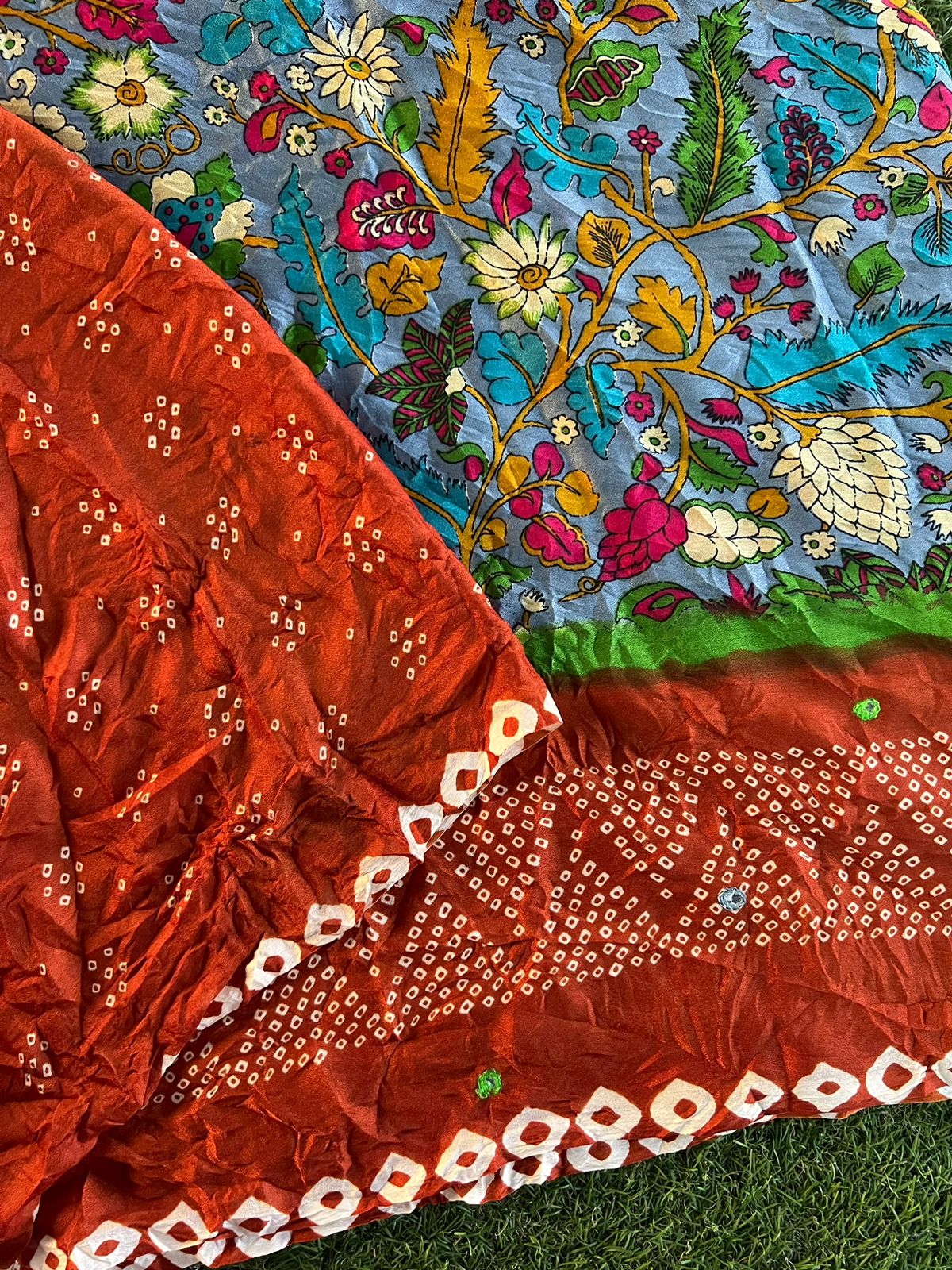 Fusion of kalamkari and bandhani printed crush silk saree