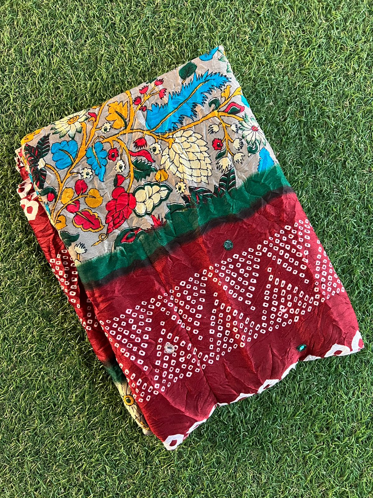 Fusion of kalamkari and bandhani printed crush silk saree