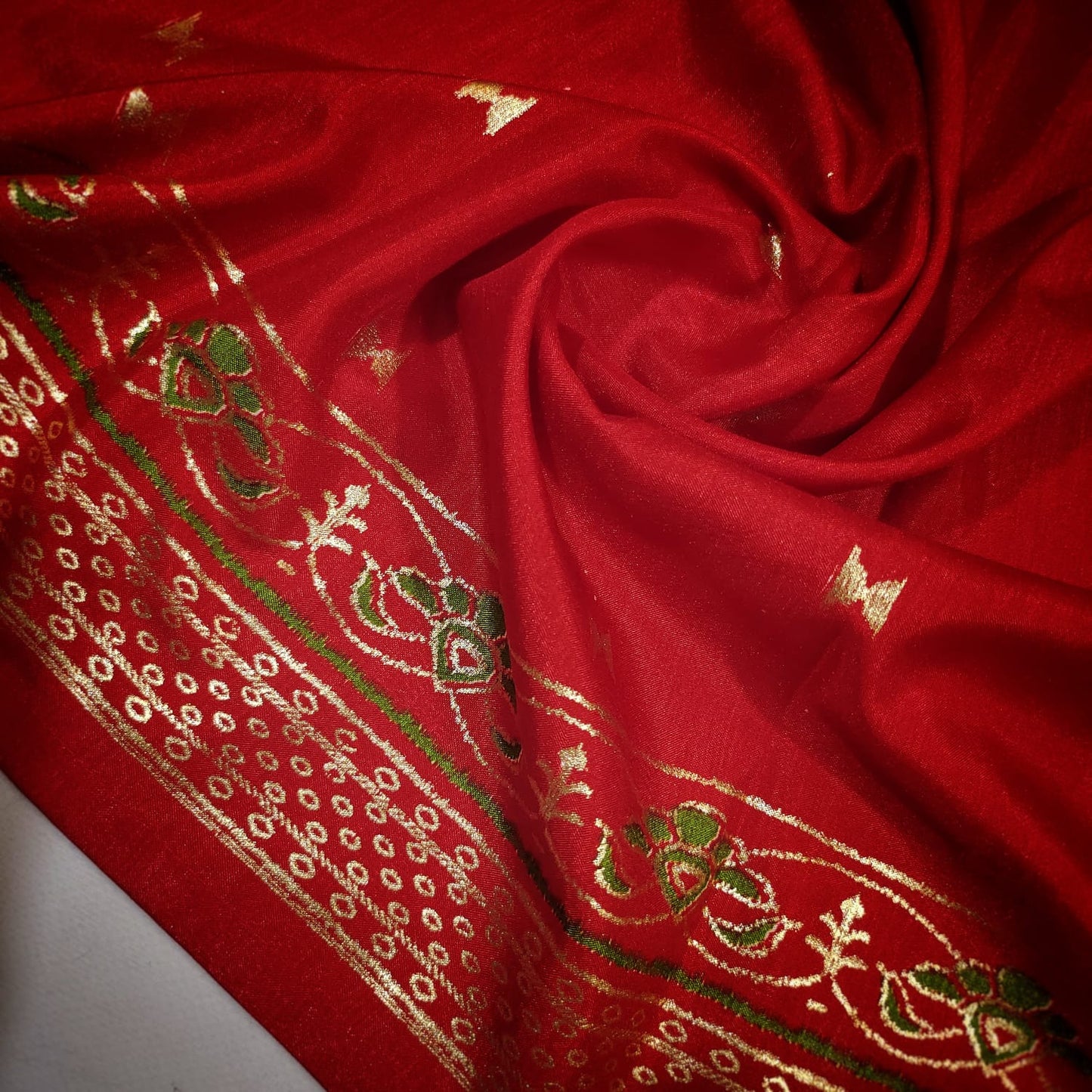 Handloom Dola Silk Saree