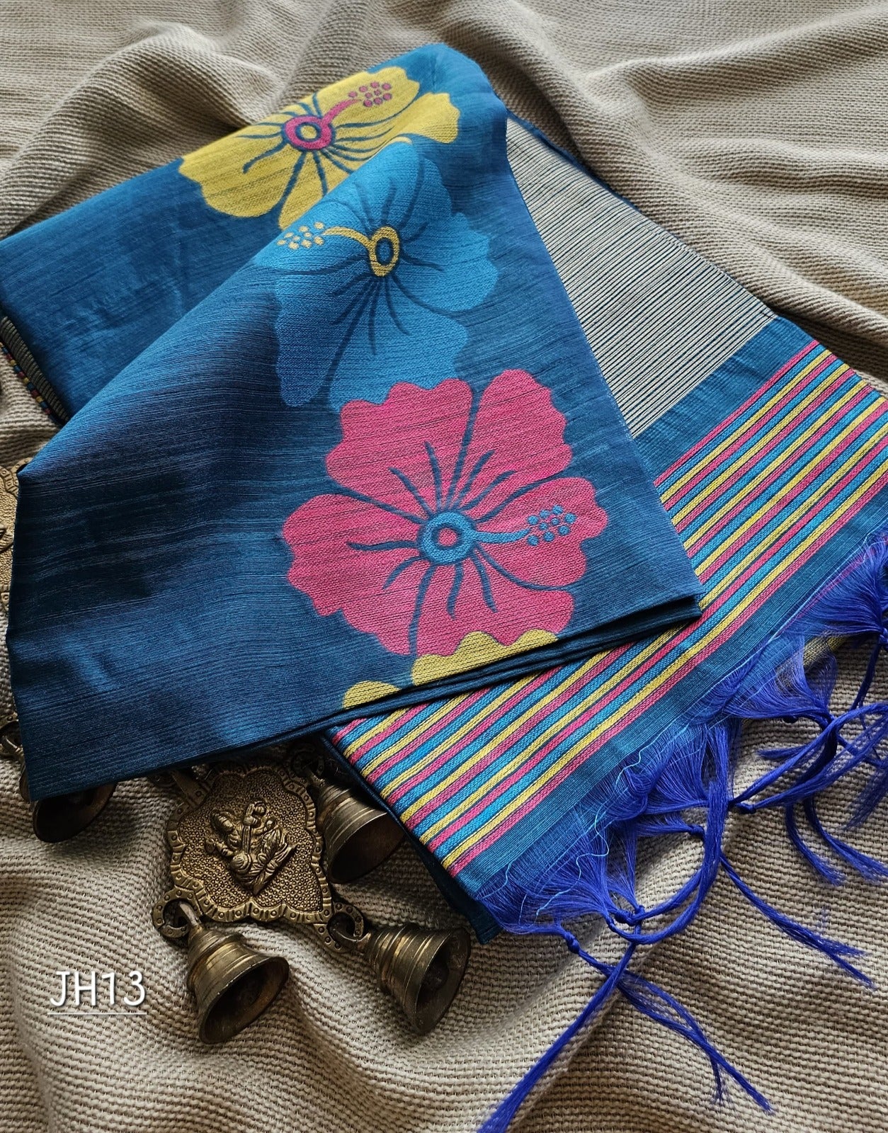 Handloom Jute Saree