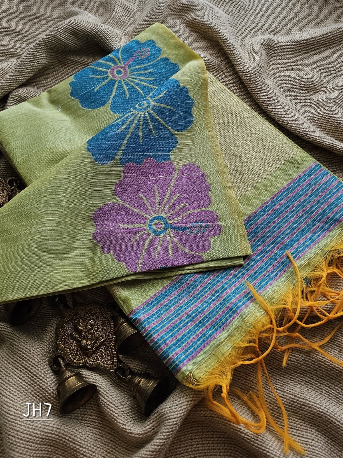 Handloom Jute Saree
