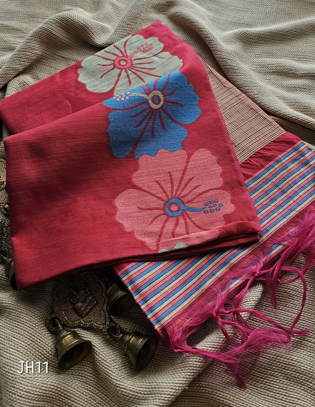 Handloom Jute Saree