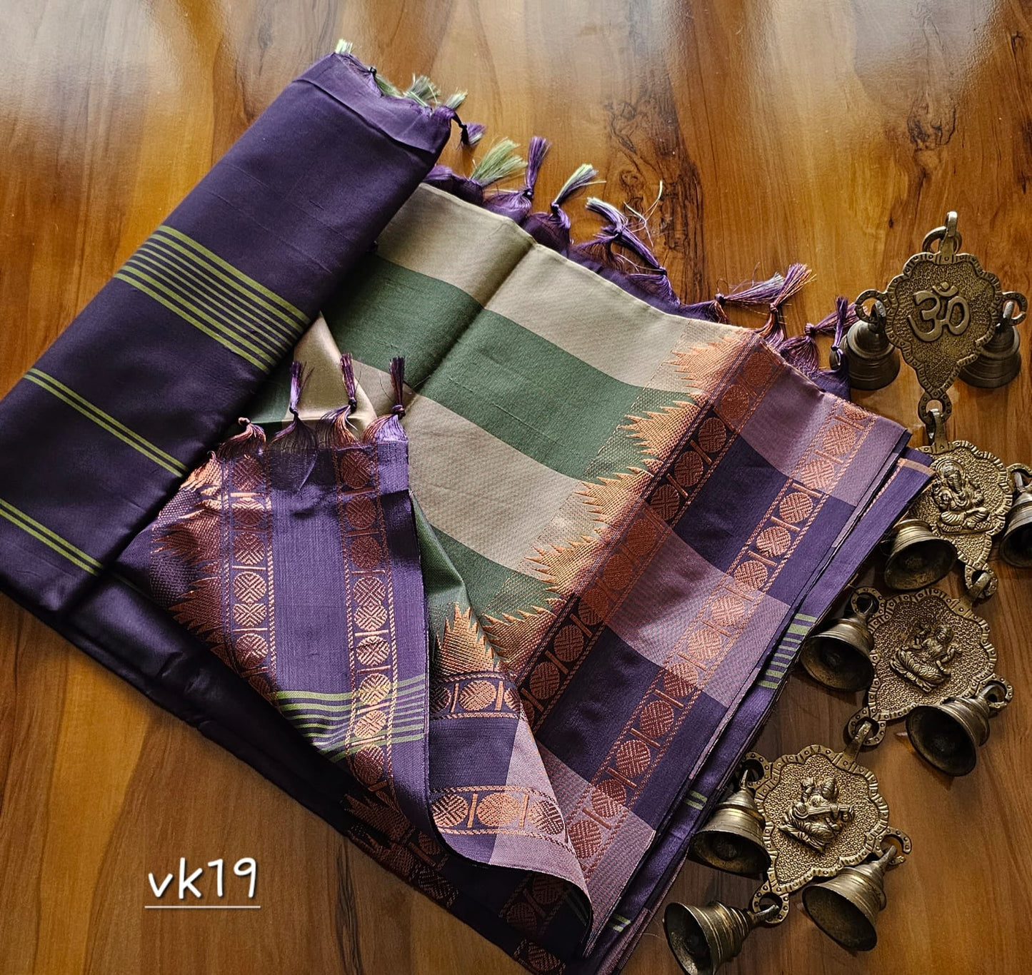 Kanchi Copper Vazhai Pattu Saree