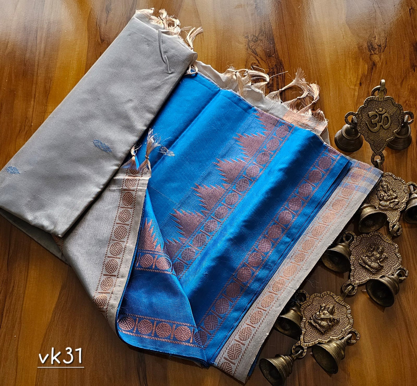 Kanchi Copper Vazhai Pattu Saree