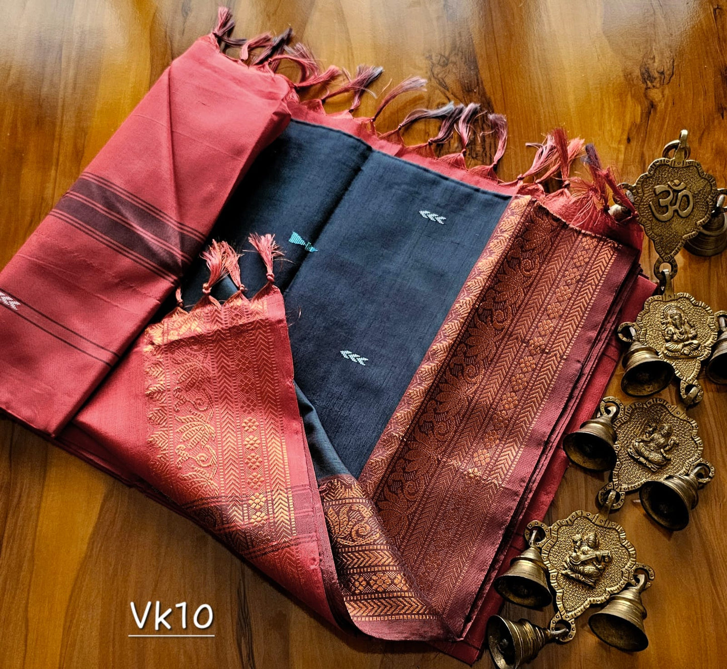 Kanchi Copper Vazhai Pattu Saree