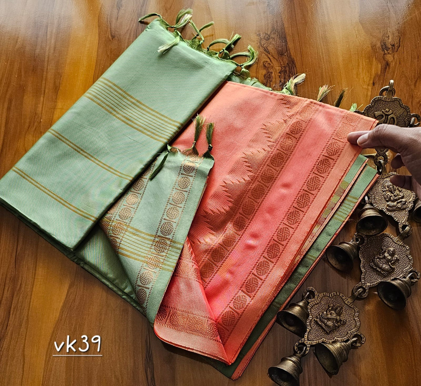 Kanchi Copper Vazhai Pattu Saree