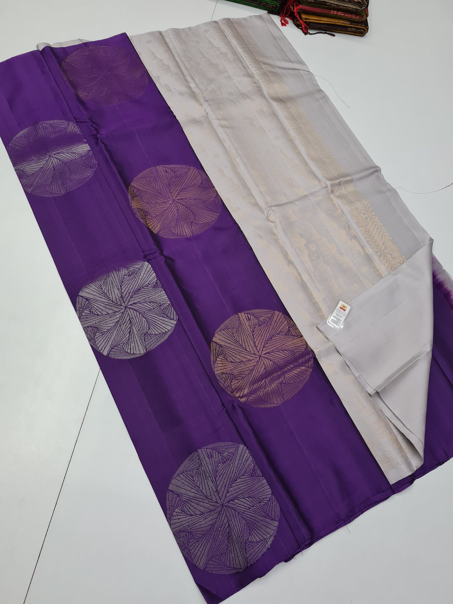 Kanchipuram Pure Borderless Soft Silk Saree