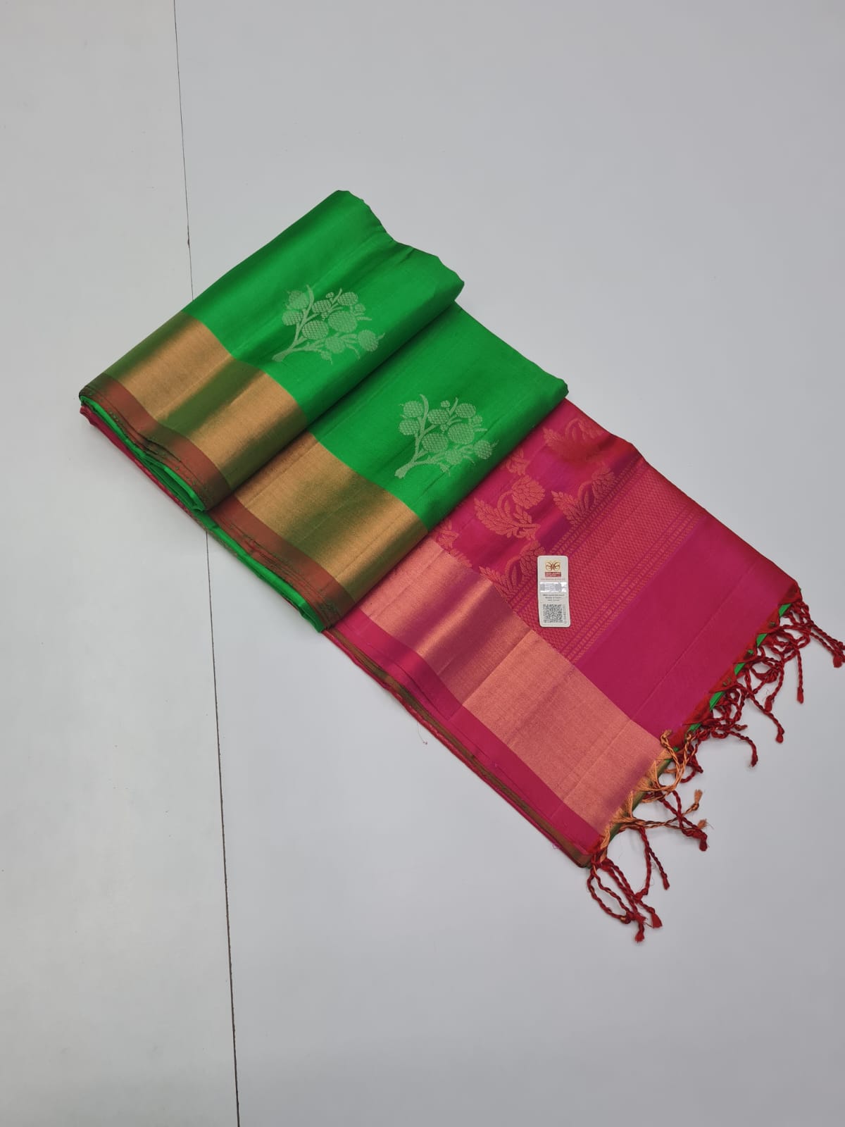 Kanchipuram Pure Tissue Border Soft Silk Saree