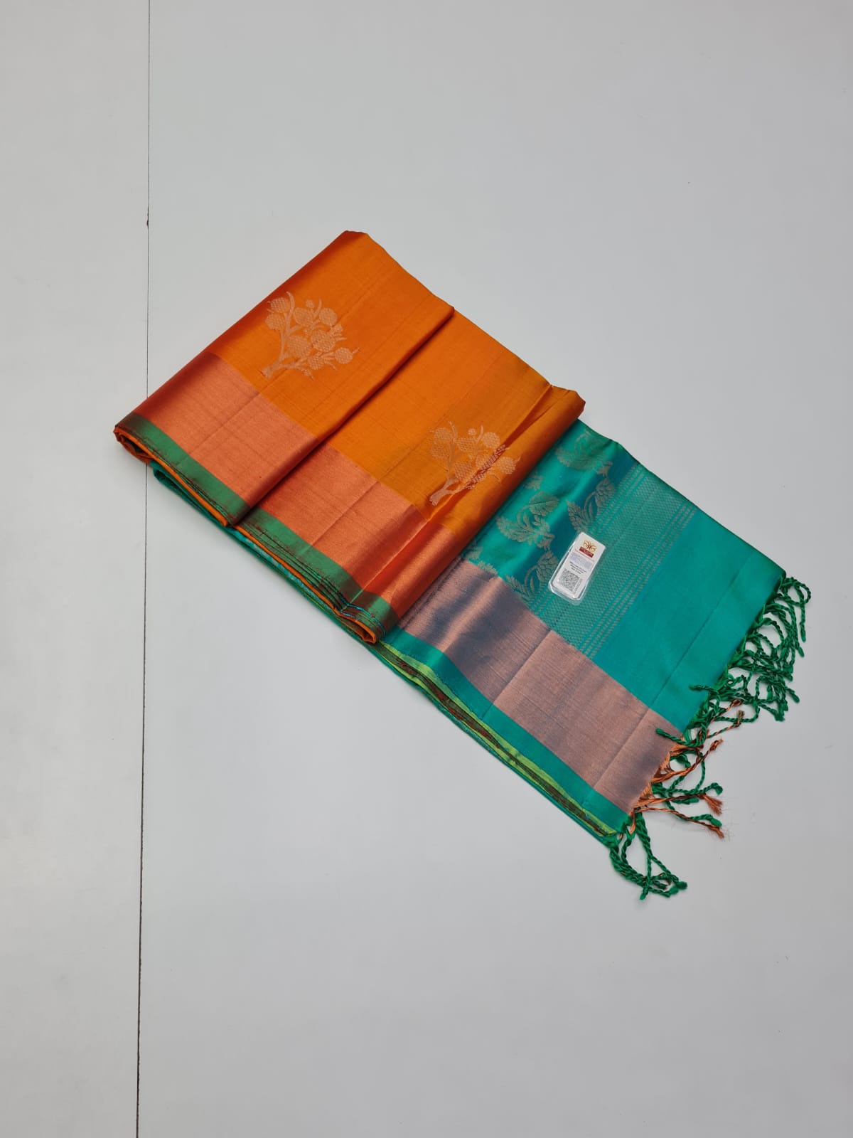 Kanchipuram Pure Tissue Border Soft Silk Saree