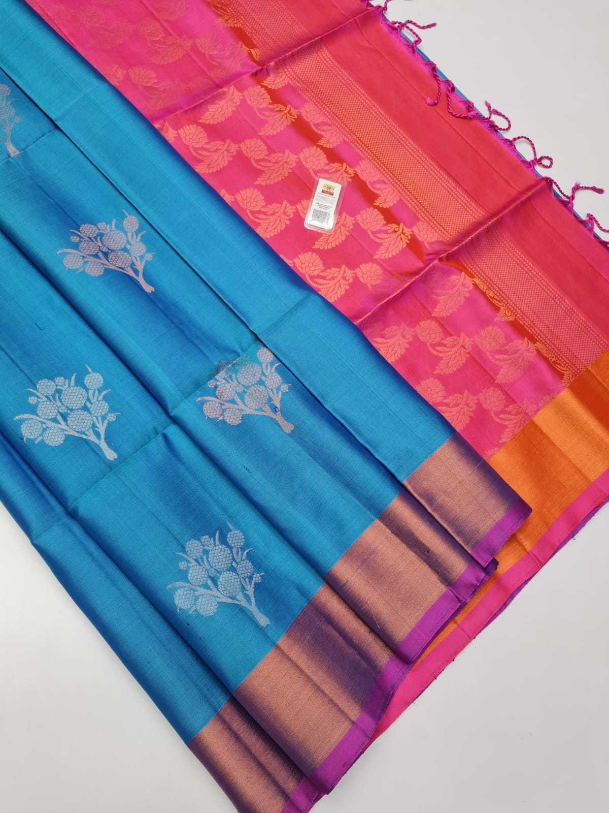 Kanchipuram Pure Tissue Border Soft Silk Saree