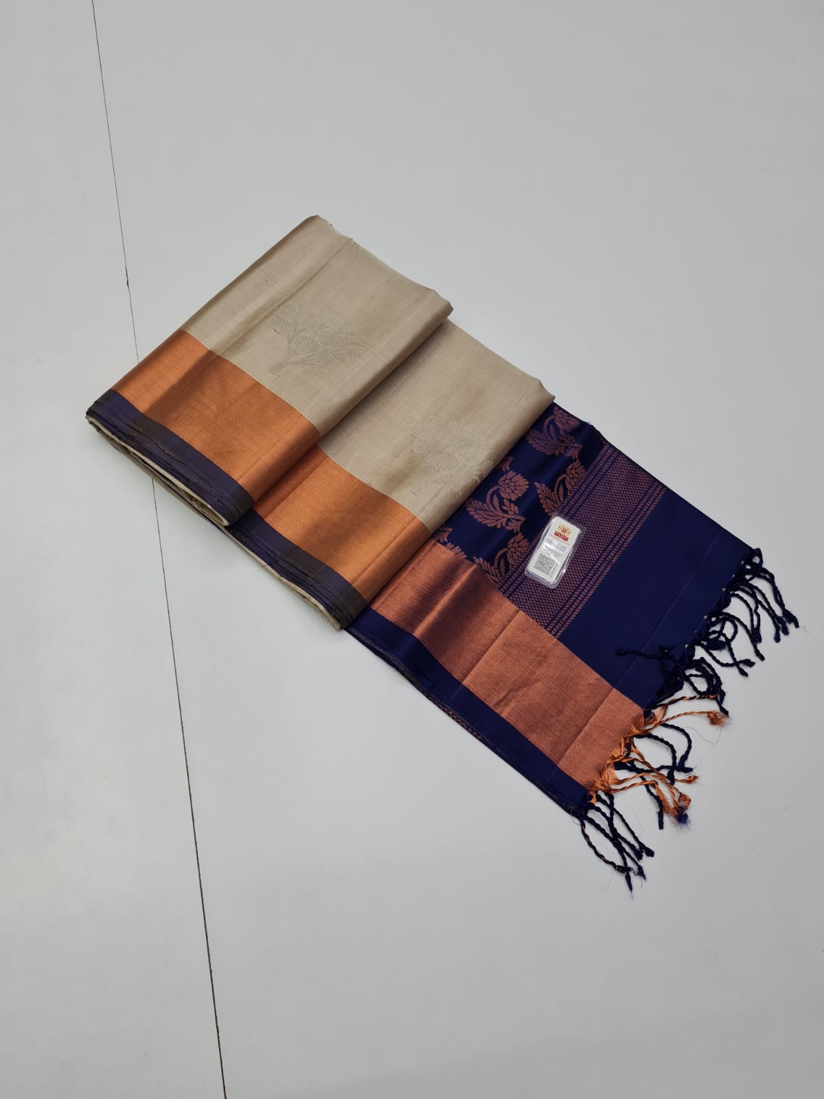 Kanchipuram Pure Tissue Border Soft Silk Saree