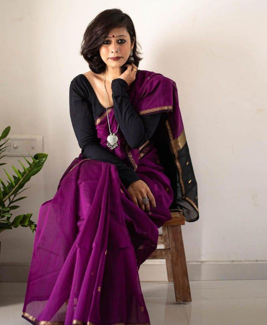 Maheshwari Star Butta Work on Saree