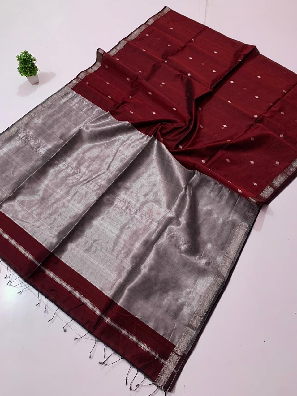 Maheshwari Silver Border Saree