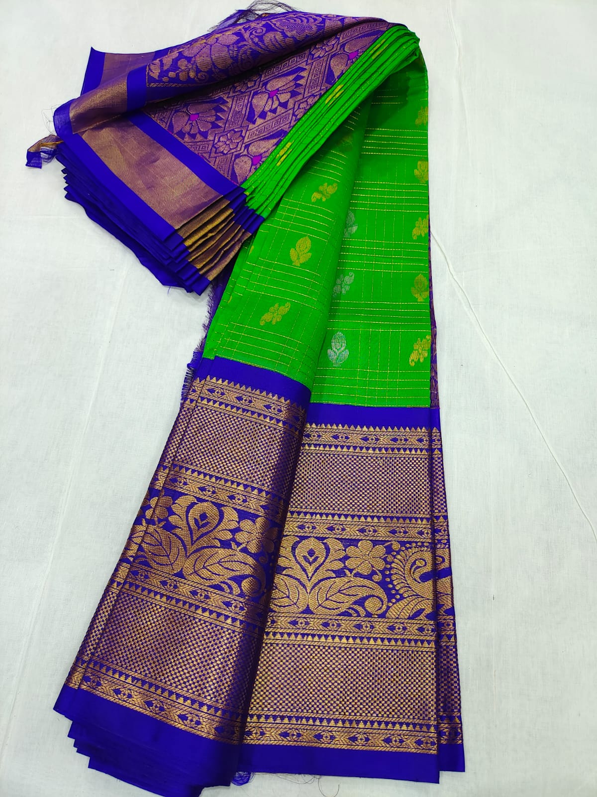 Kuppadam pattu kanchi border saree