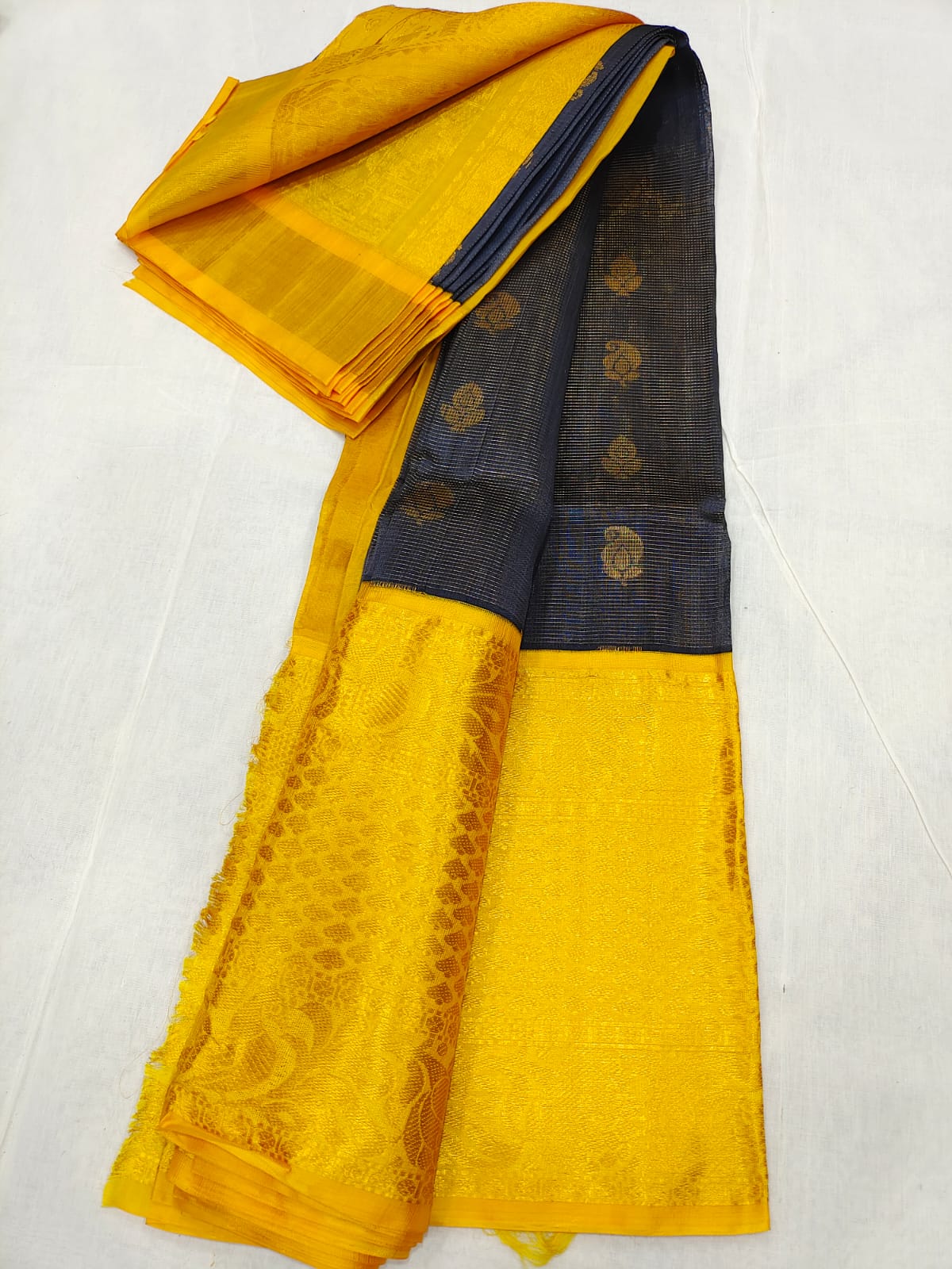 Kuppadam pattu kanchi border saree