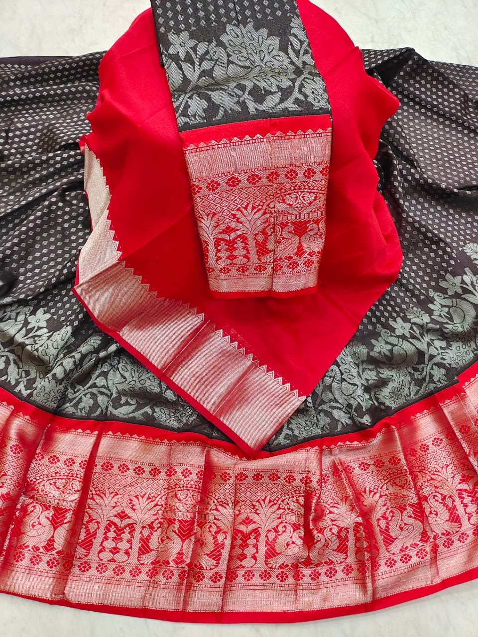 Mangalagiri pattu kuppadam kanchi border lehenga material
