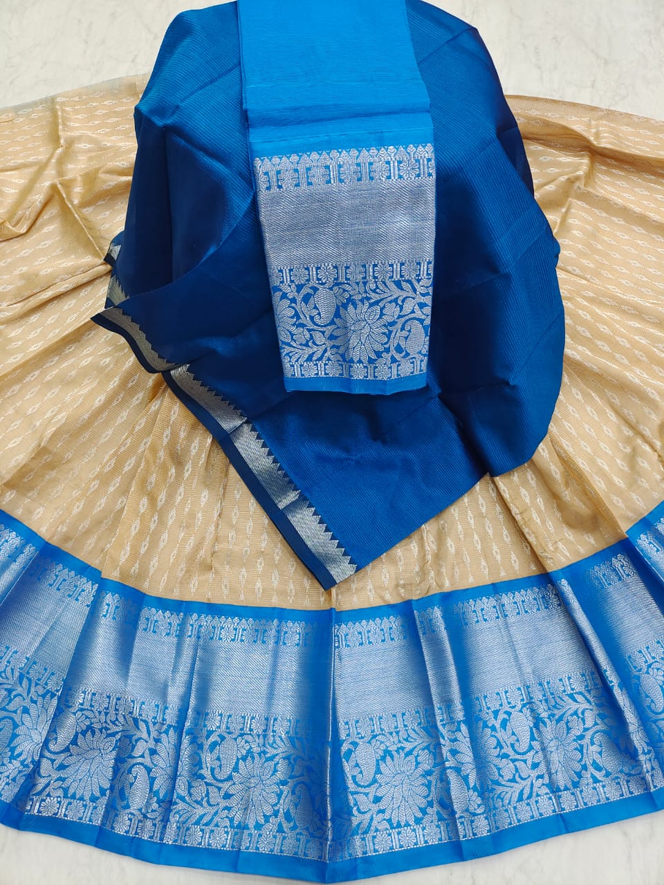 Mangalagiri pattu kuppadam kanchi border lehenga material