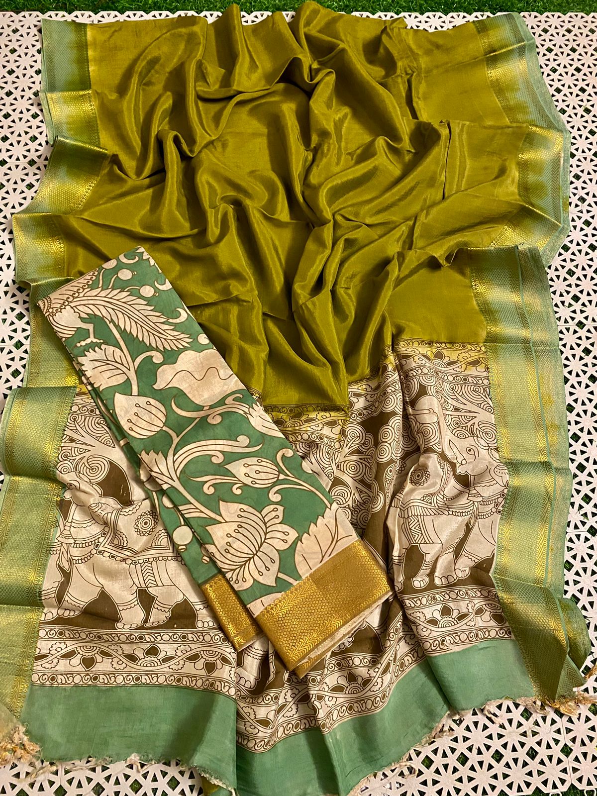 Mangalgiri pattu lehenga material