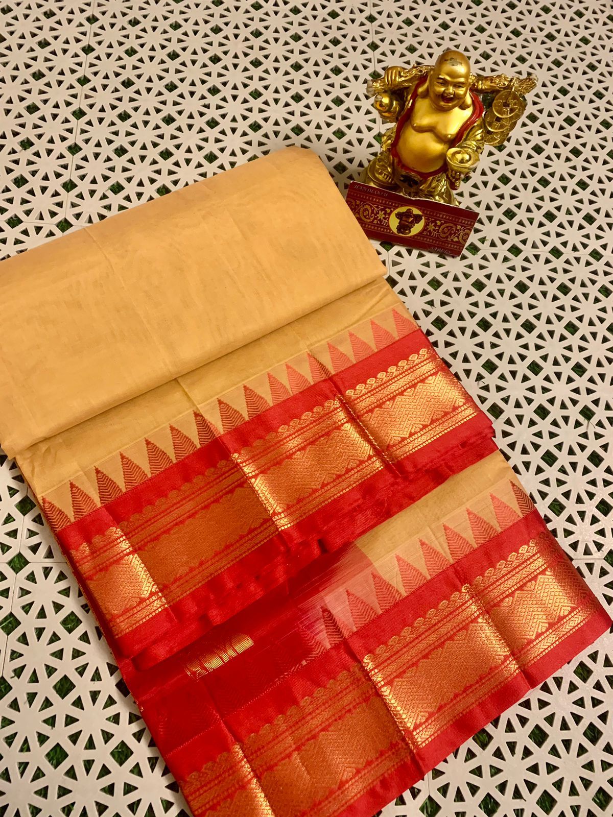 Pure Handloom Gadwal Cotton Saree