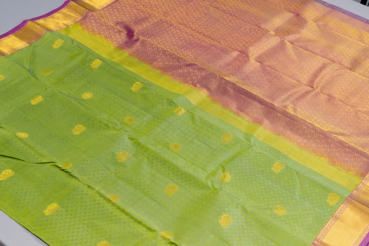 Pure Kanchipuram Elaichi With Pink Colour Silk Saree