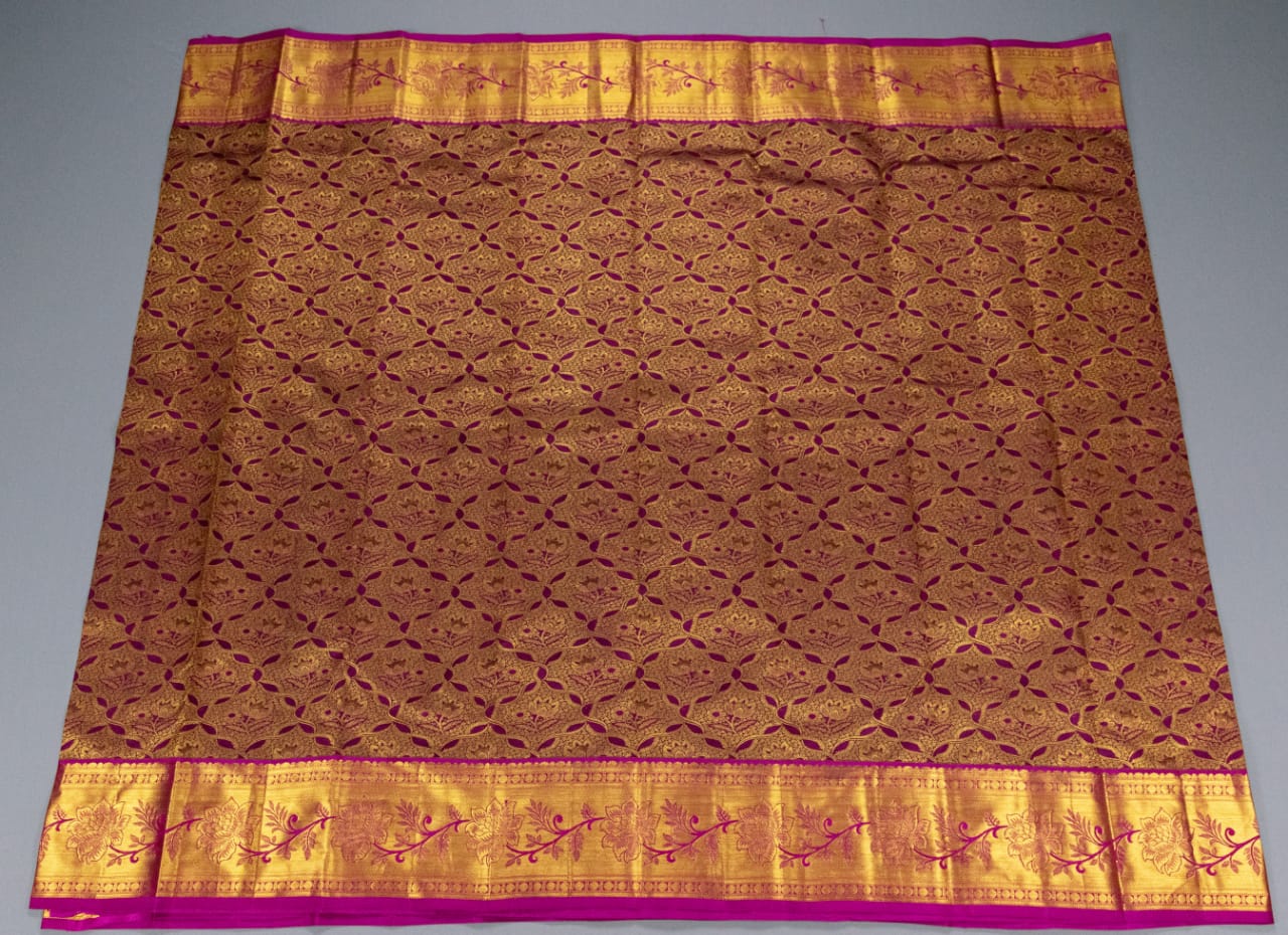Pure Kanchipuram Nagapalam With Rani Pink Colour Silk Saree