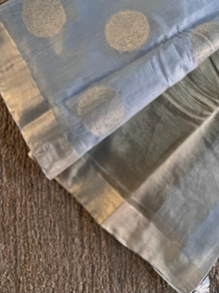 Soft and silky linen mix chanderi silk saree