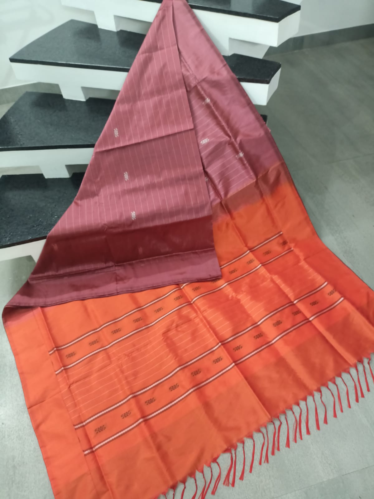 Vaalai Pattu Saree