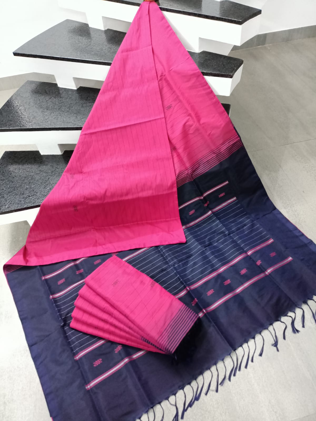 Vaalai Pattu Saree