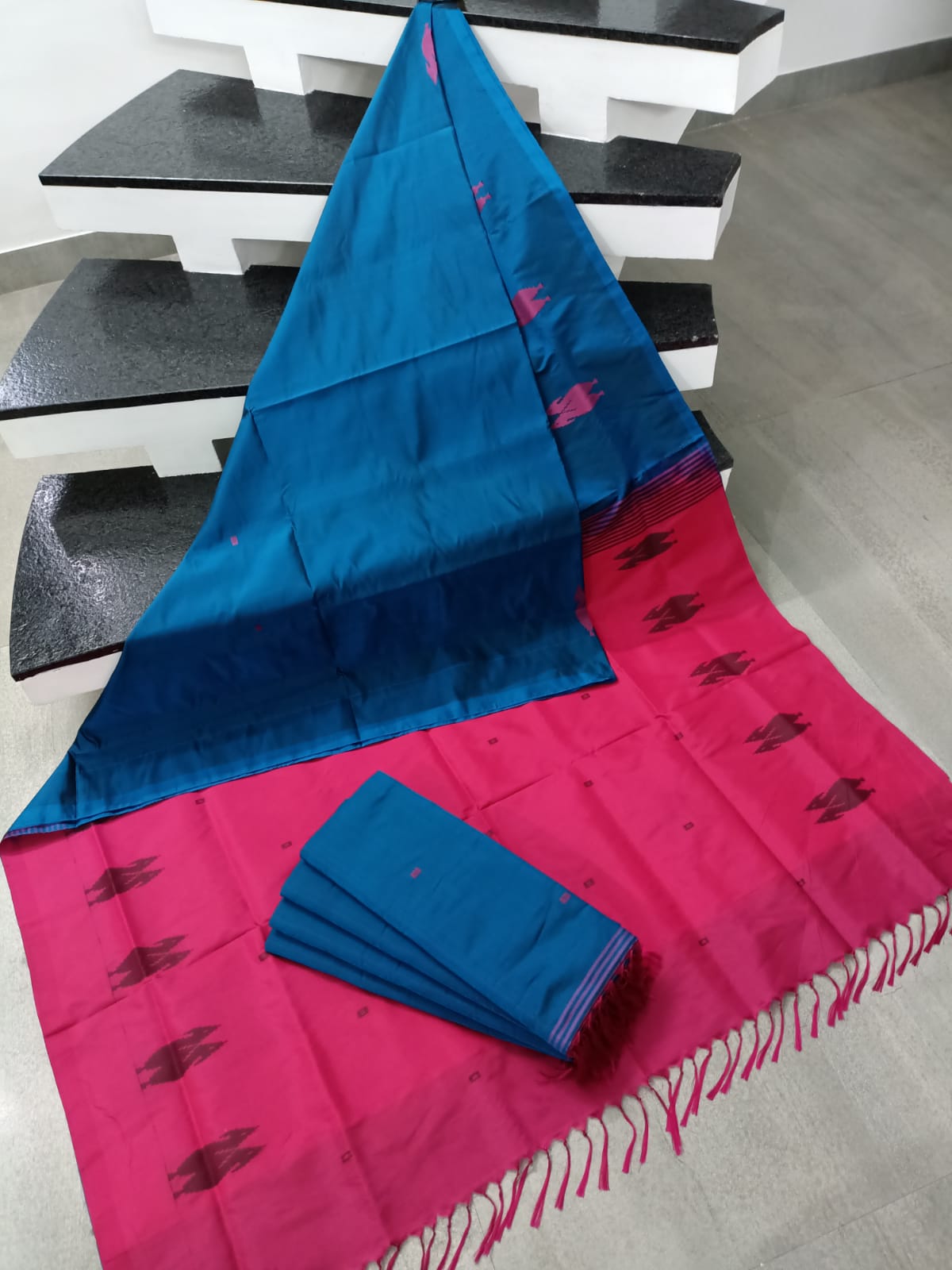 Vaalai Pattu Saree
