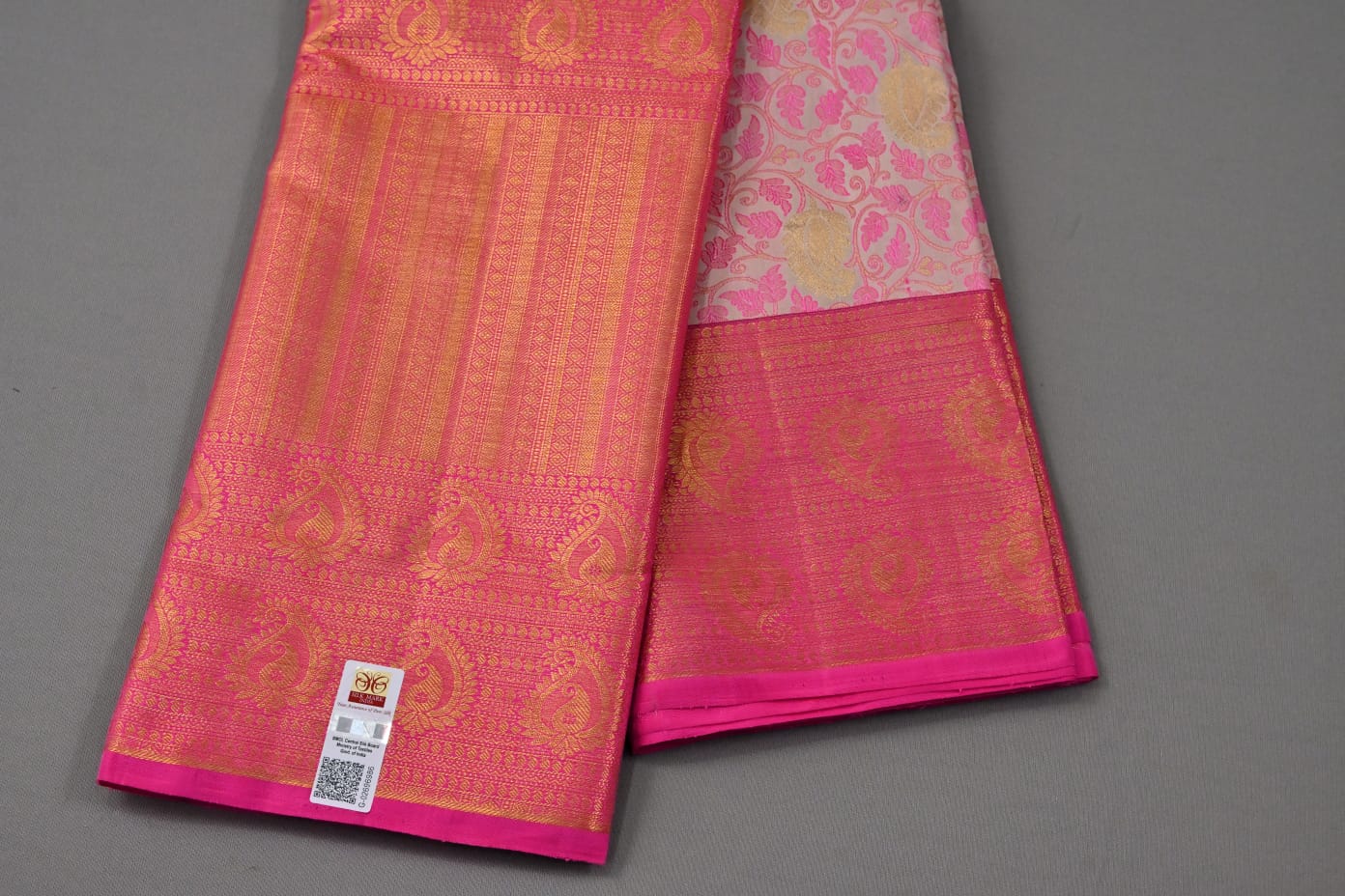 Kanchipuram handloom pure silk in white and pink color saree - Vannamayil Fashions