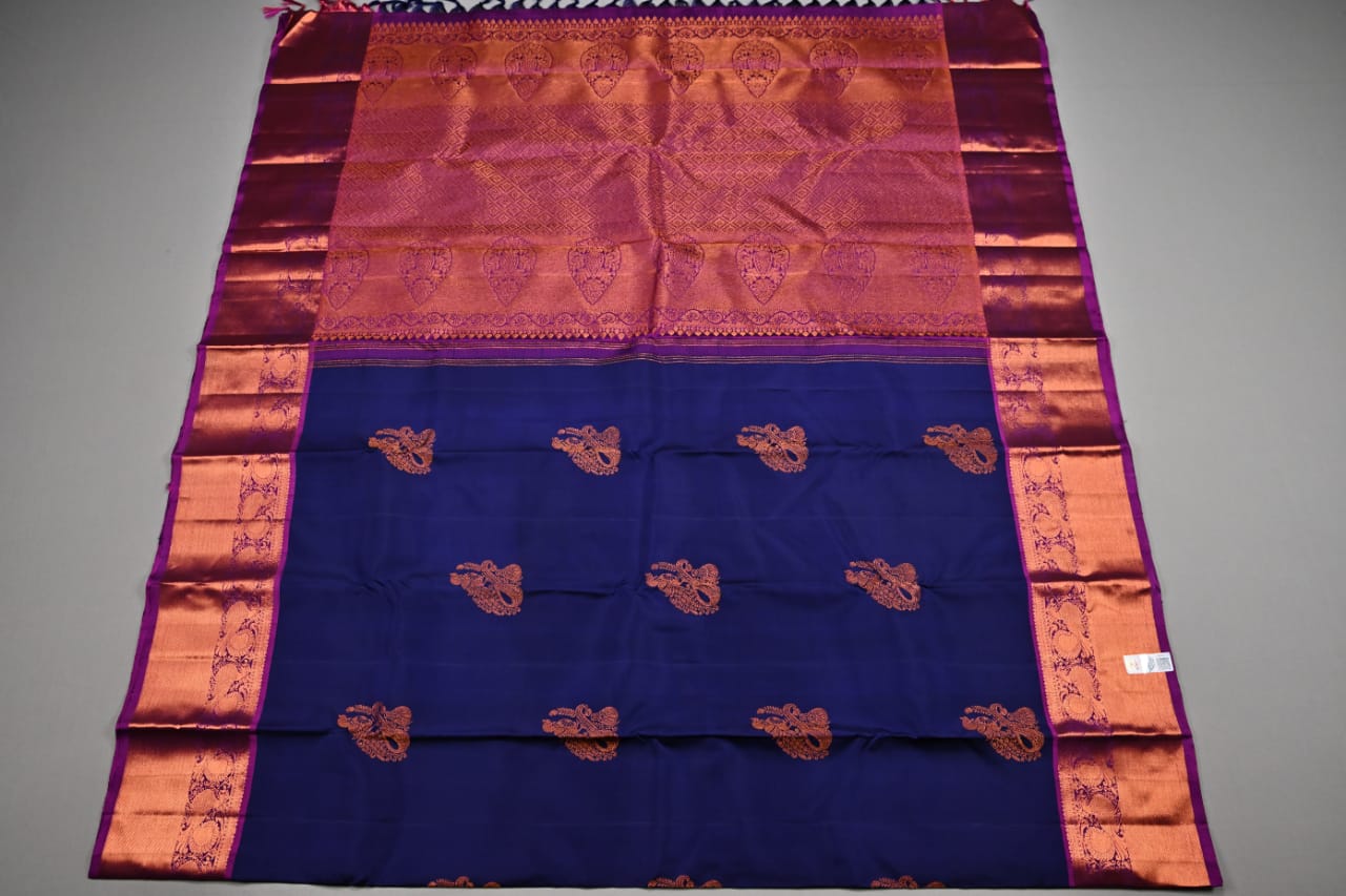 Kanchipuram handloom pure silk in navy blue with magenta color saree - Vannamayil Fashions