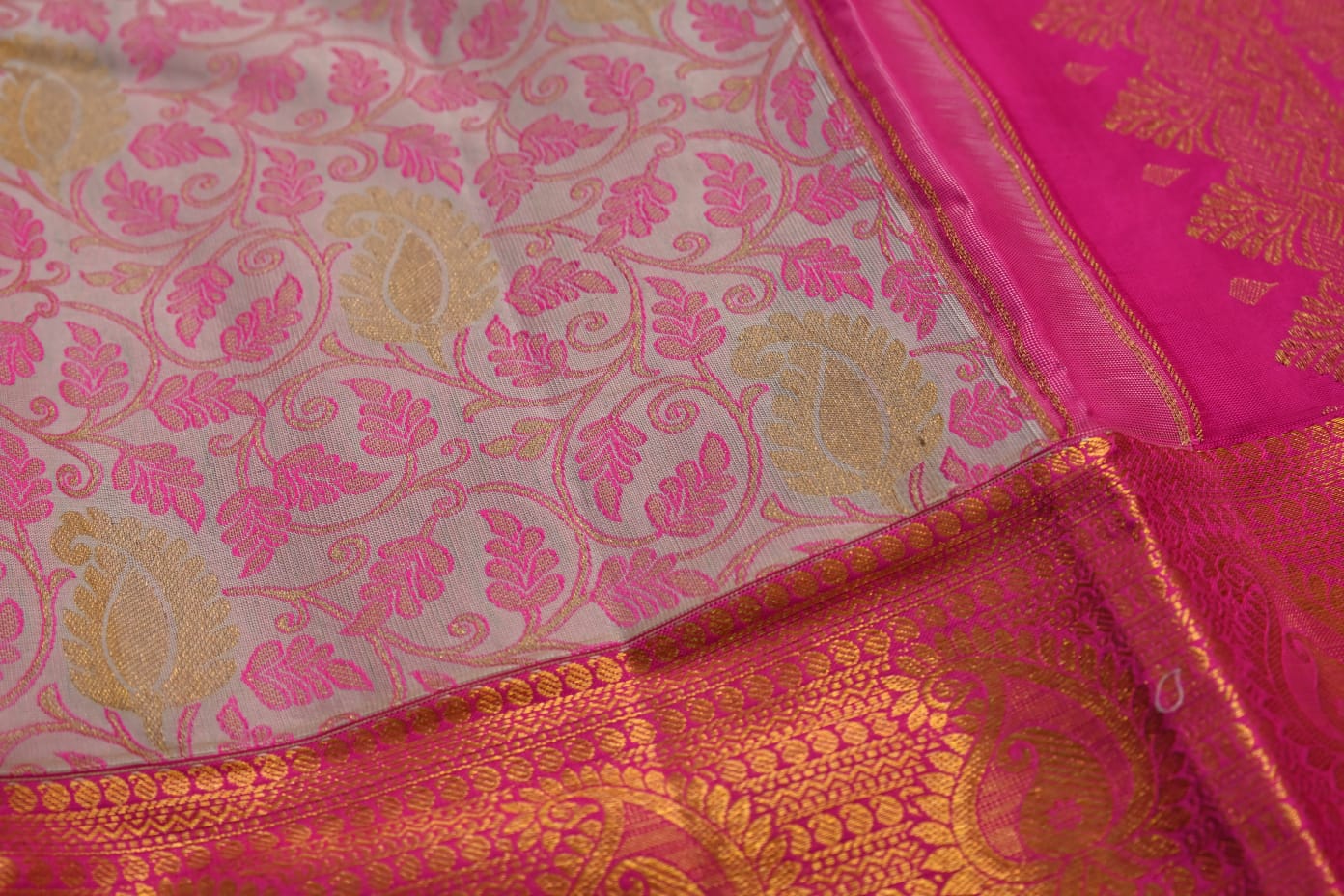 Kanchipuram handloom pure silk in white and pink color saree - Vannamayil Fashions