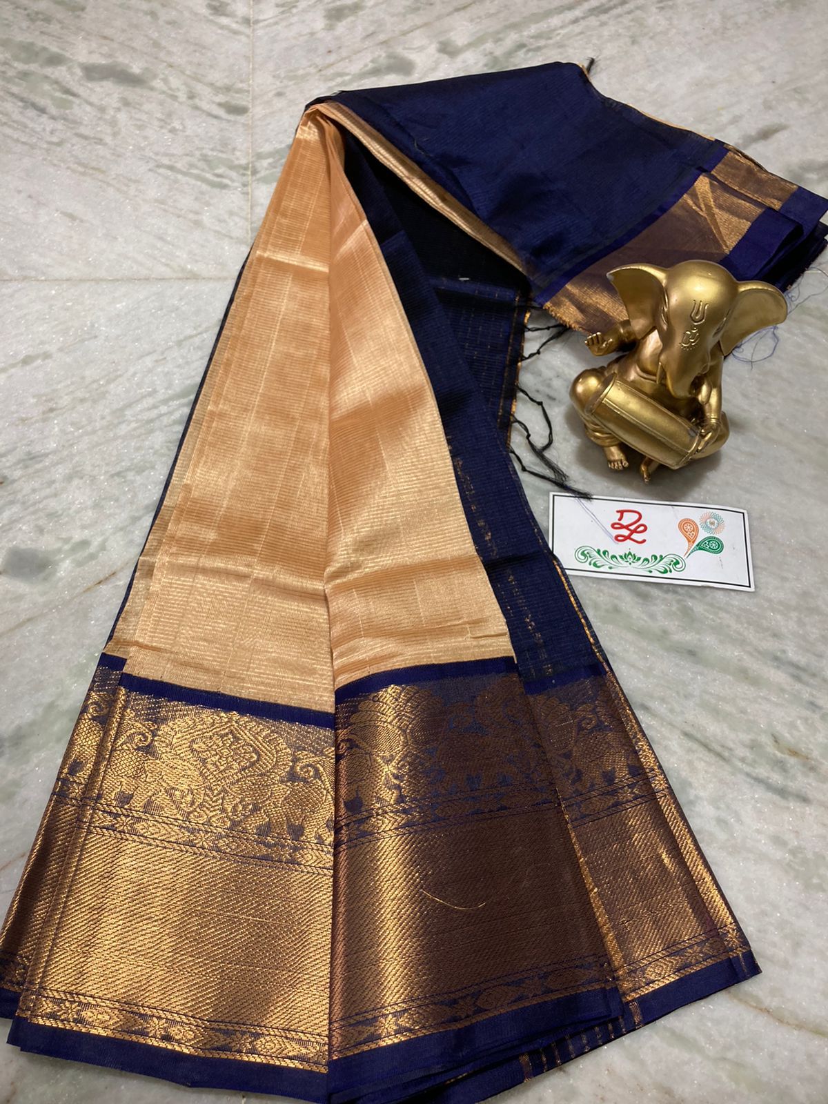 Mangalagiri kuppatam pattu kanchi border saree - Vannamayil Fashions