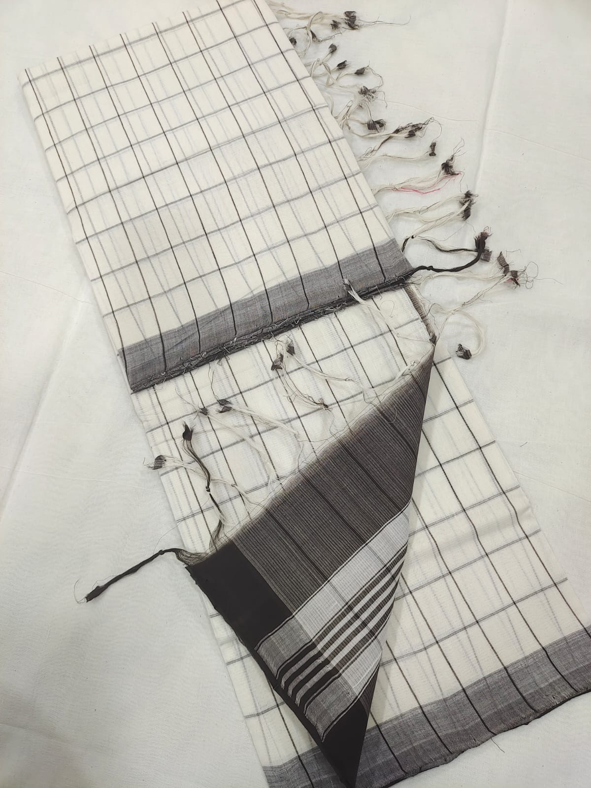 Mangalagiri pure cotton beautiful check saree - Vannamayil Fashions