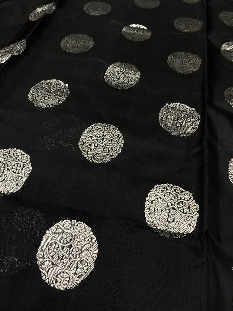 Pure venkatagiri handloom pattu saree - Vannamayil Fashions