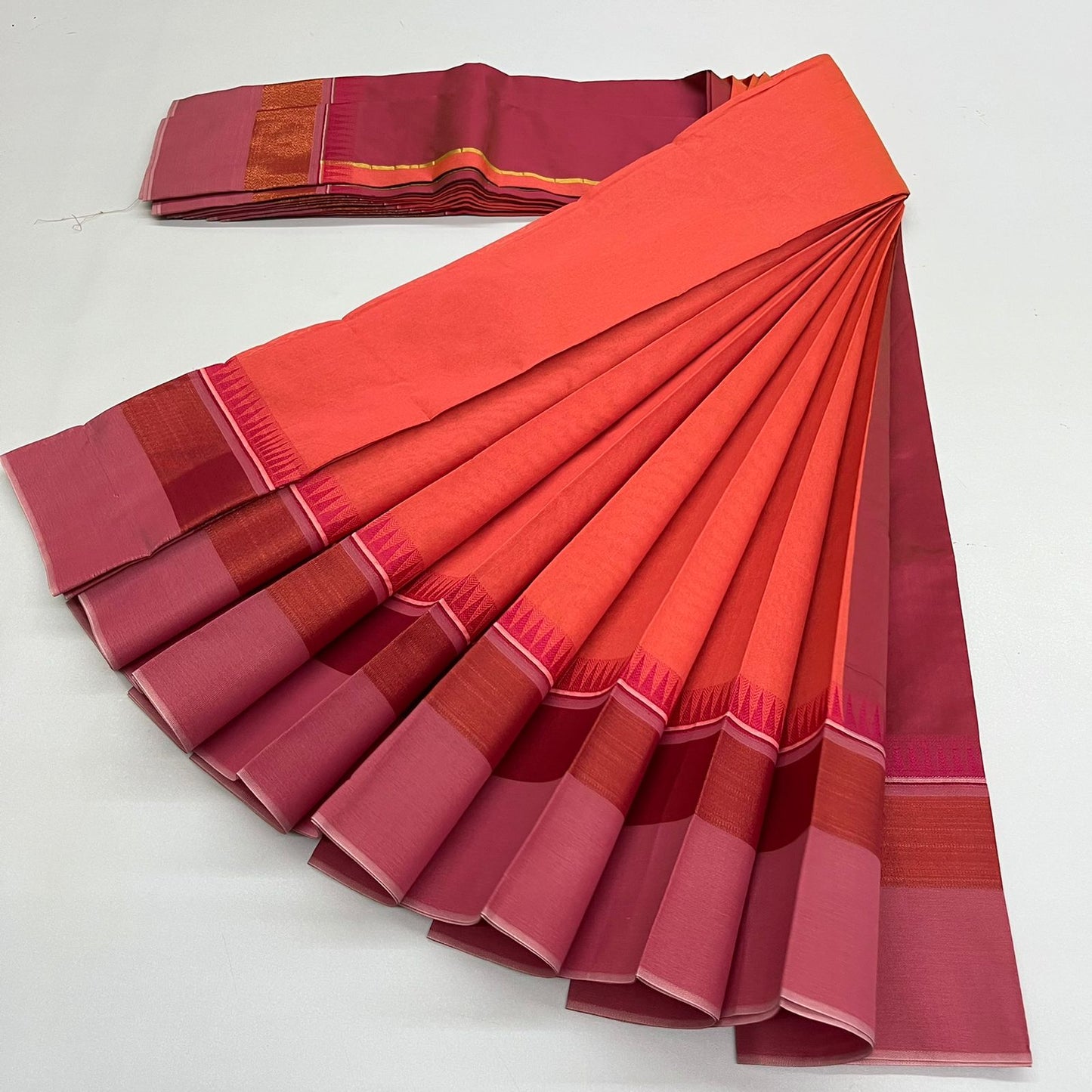 Silk cotton plain saree - Vannamayil Fashions