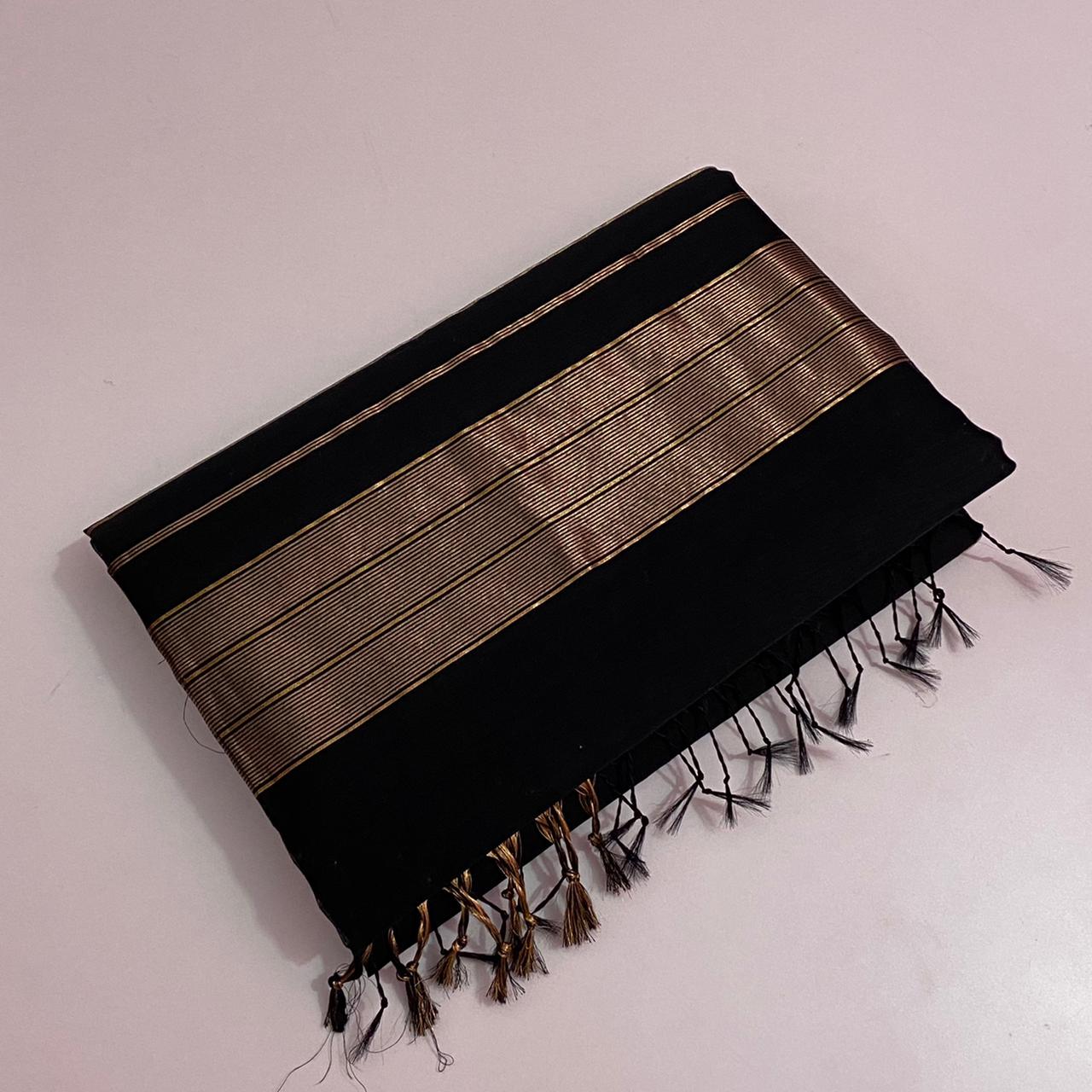 Black maheshwari handloom saree