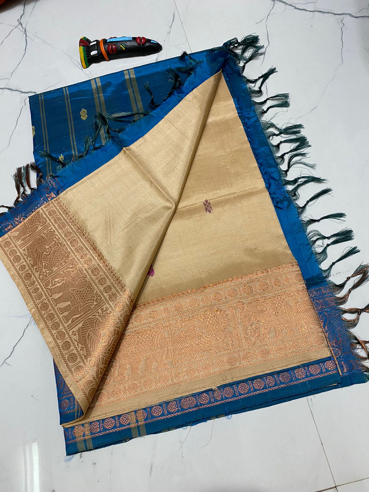 Chinnalampattu - vaalai pattu saree