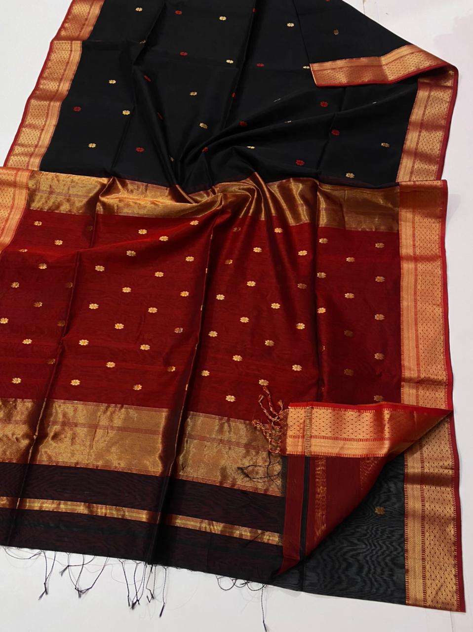 Maheshwari zari border buta saree