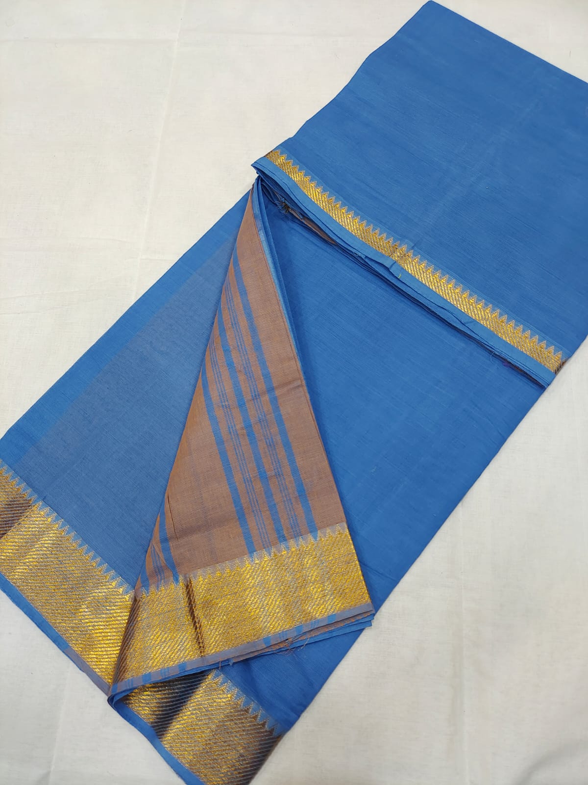 Mangalagiri cotton gold zari border plain saree