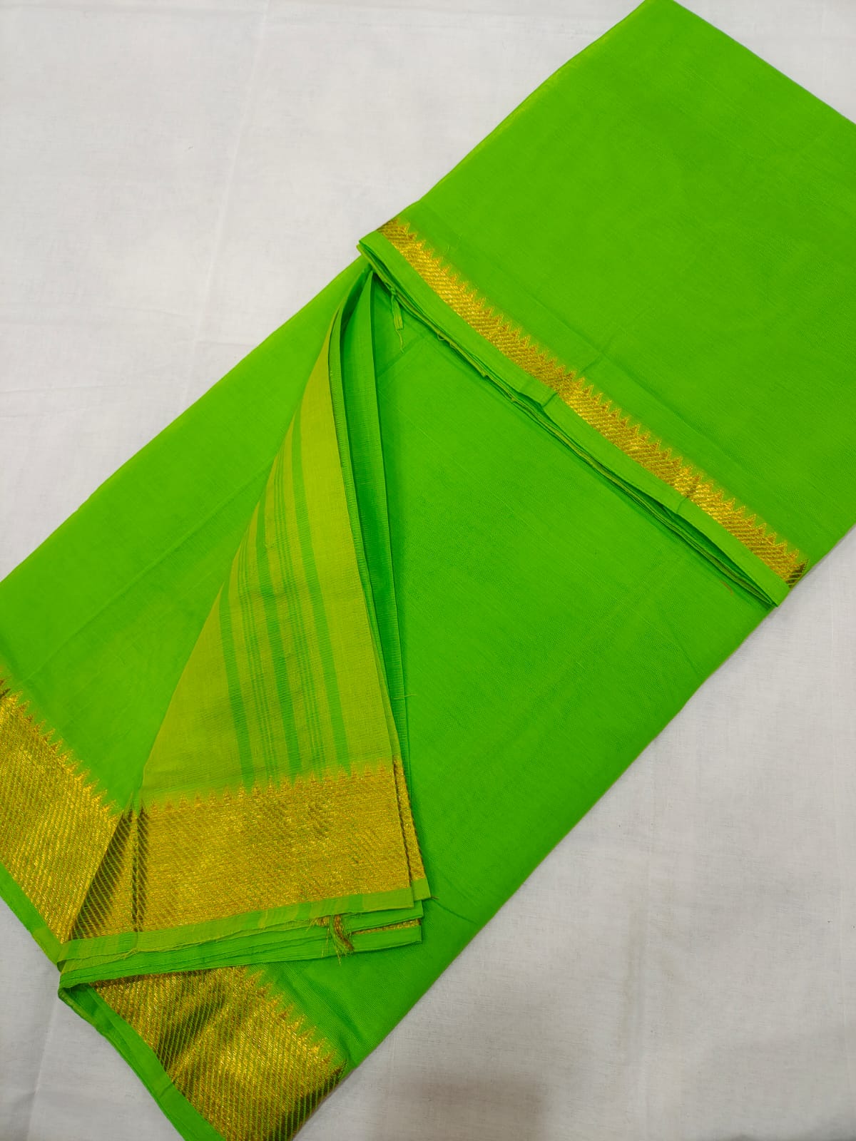 Mangalagiri cotton gold zari border plain saree