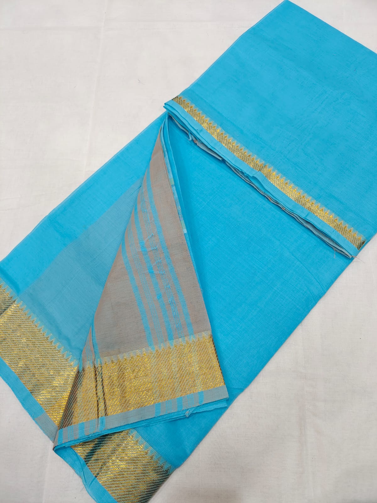 Mangalagiri cotton gold zari border plain saree