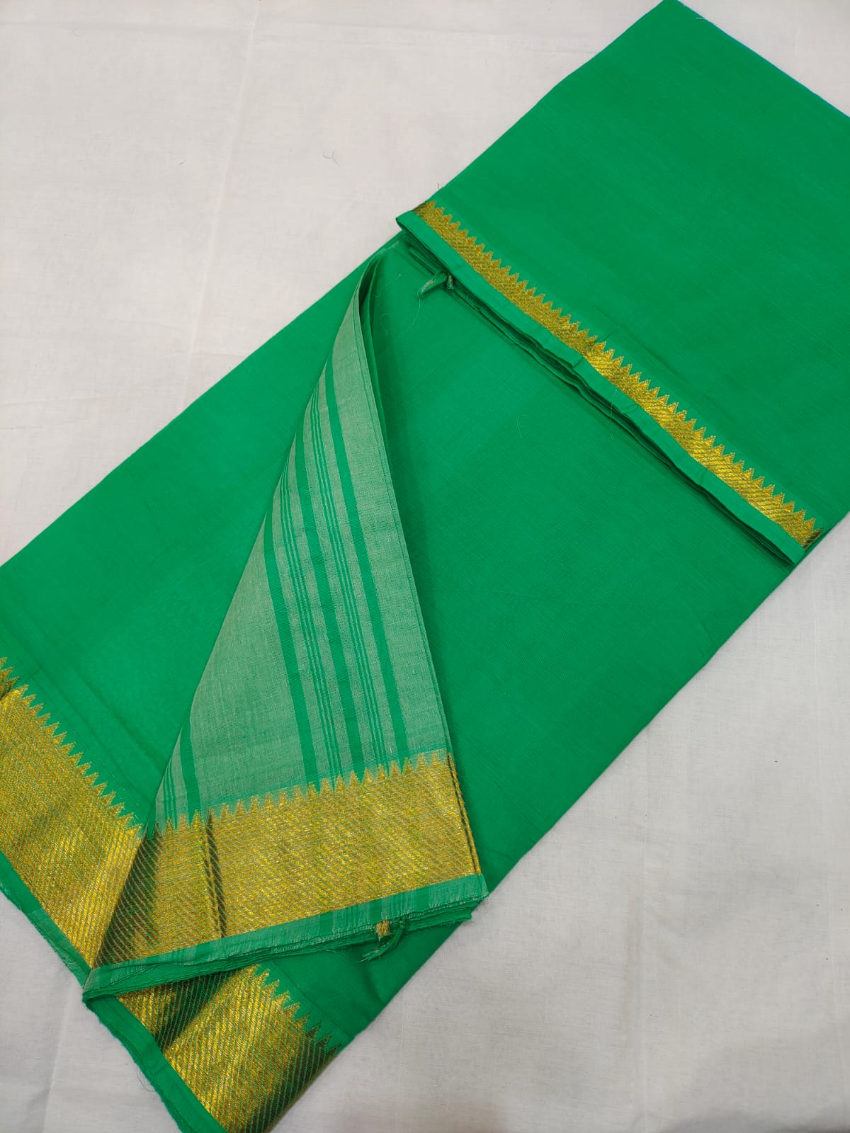 Mangalagiri cotton gold zari border plain saree