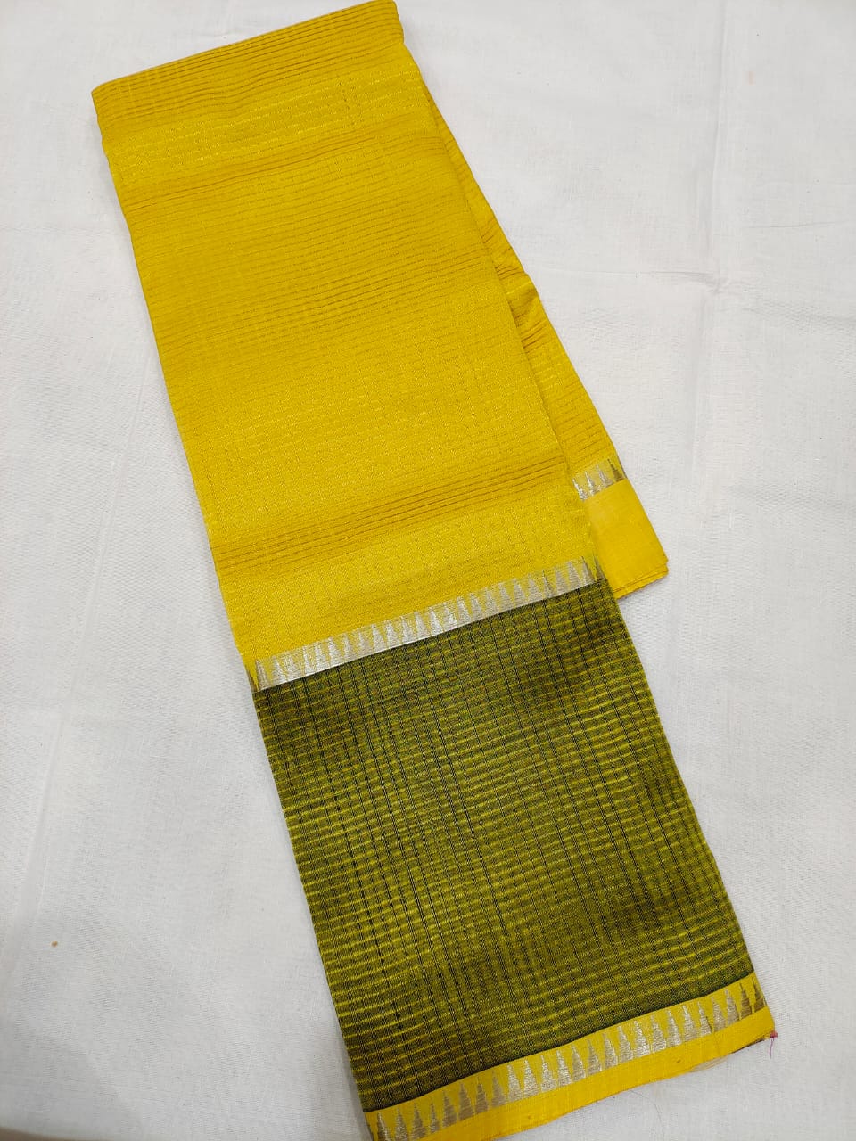 Mangalagiri pattu plain beautiful missing check saree - Vannamayil Fashions